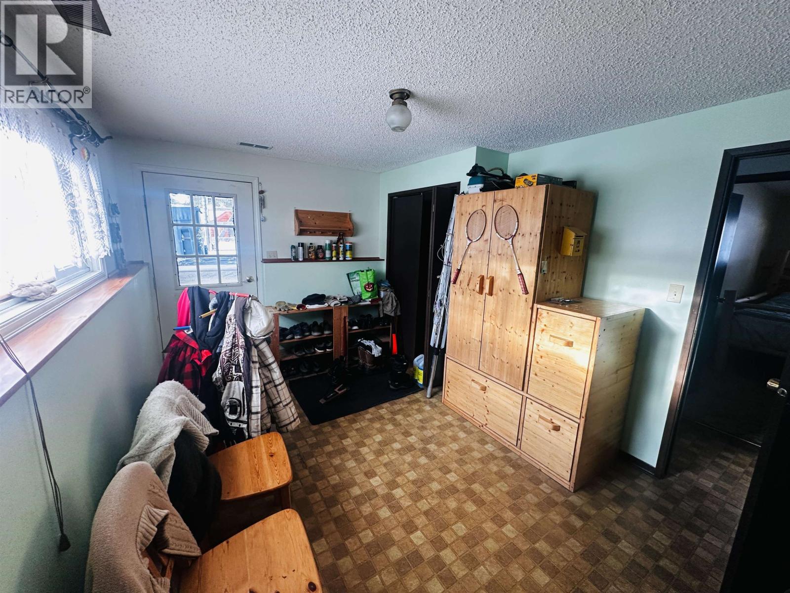 536 5TH Avenue, Burns Lake