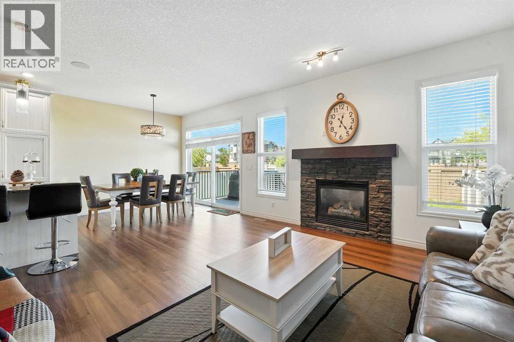 Single Family House for Sale in  Evansglen Mews NW Evanston Calgary 