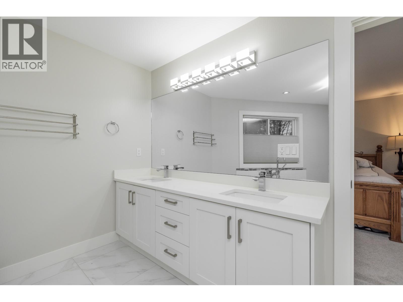 1025 RANCH PARK WAY, Coquitlam