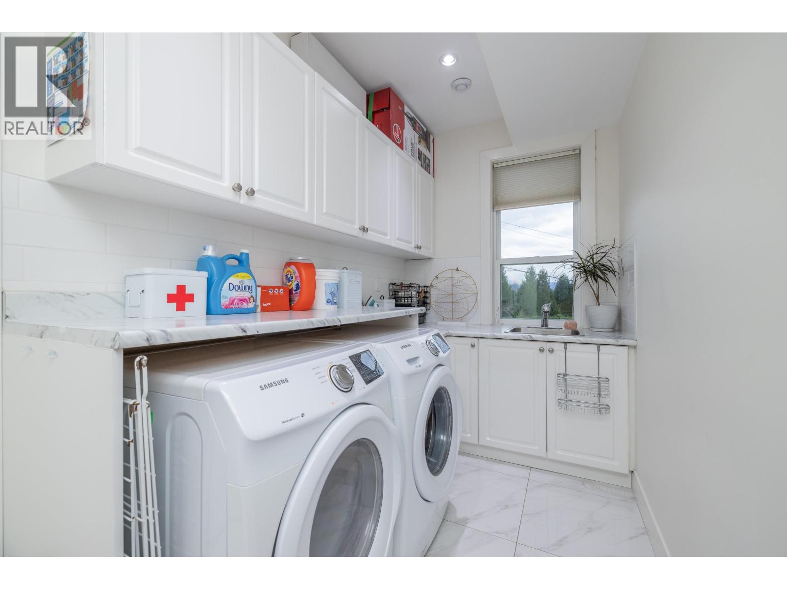 1025 RANCH PARK WAY, Coquitlam