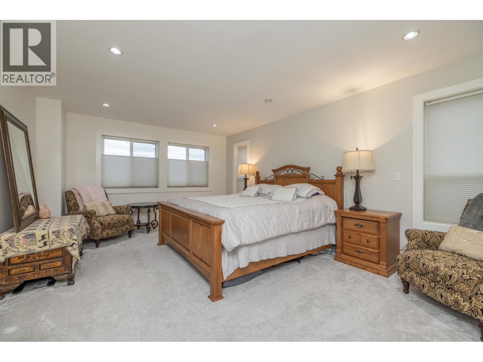 1025 RANCH PARK WAY, Coquitlam