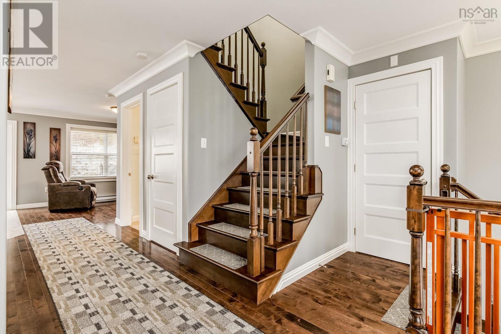 Property 20 of 49 of 36 Avebury Court