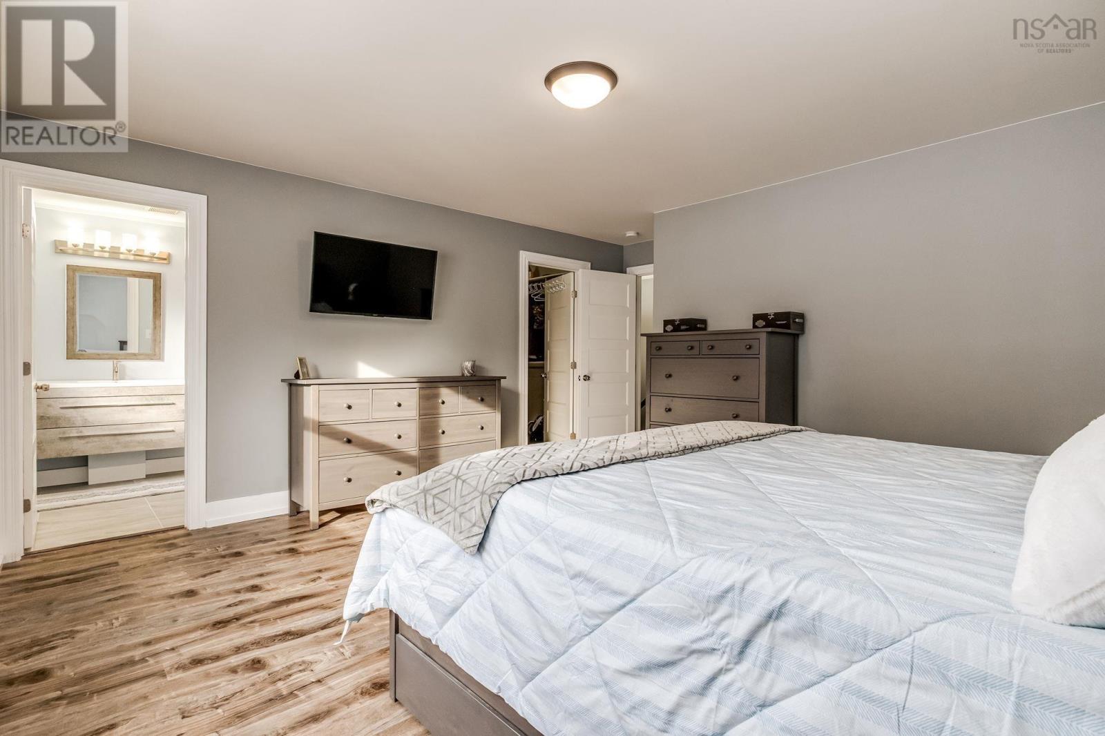 Property 38 of 49 of 36 Avebury Court