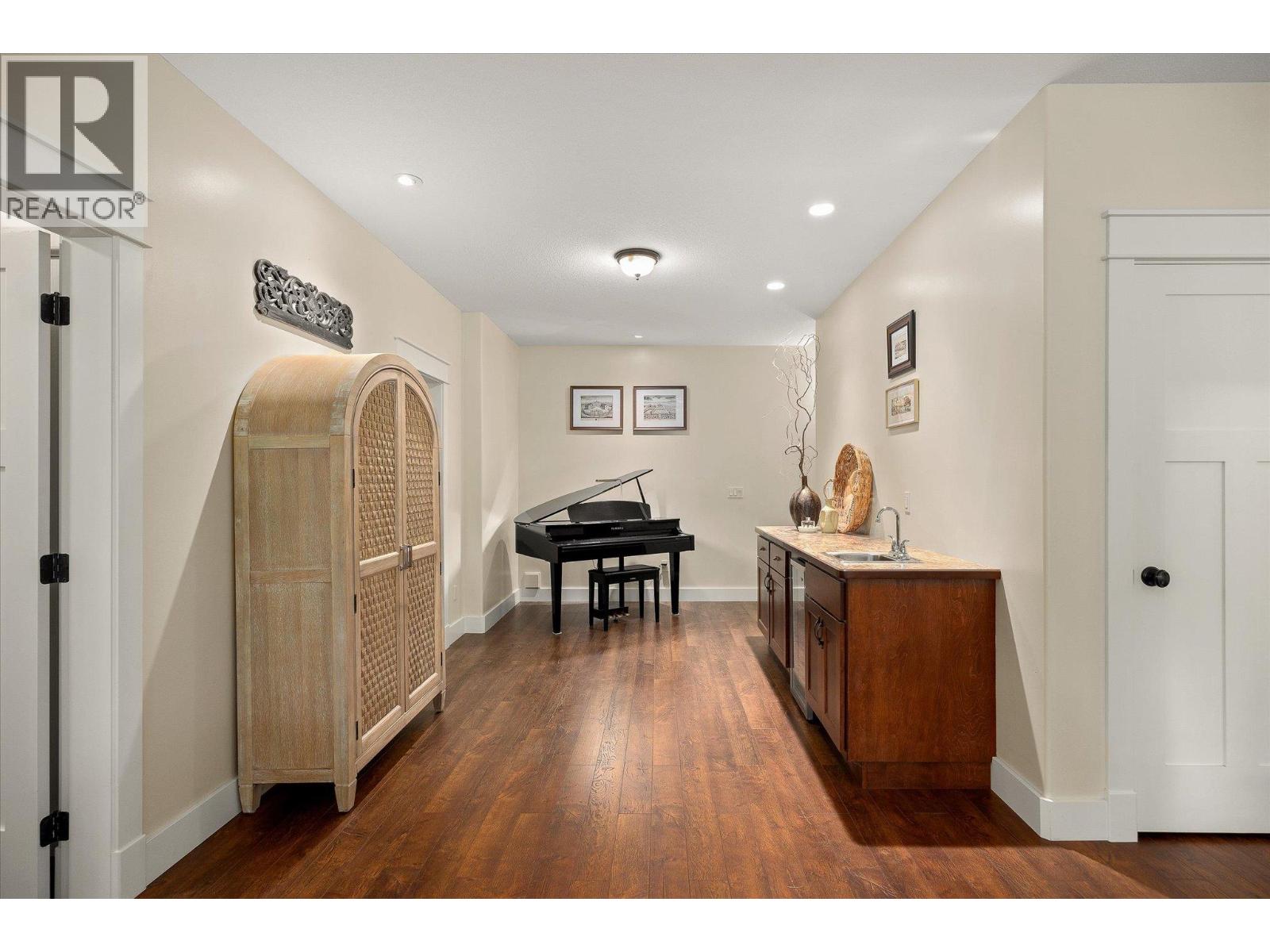 192 Louie View Drive, Lumby