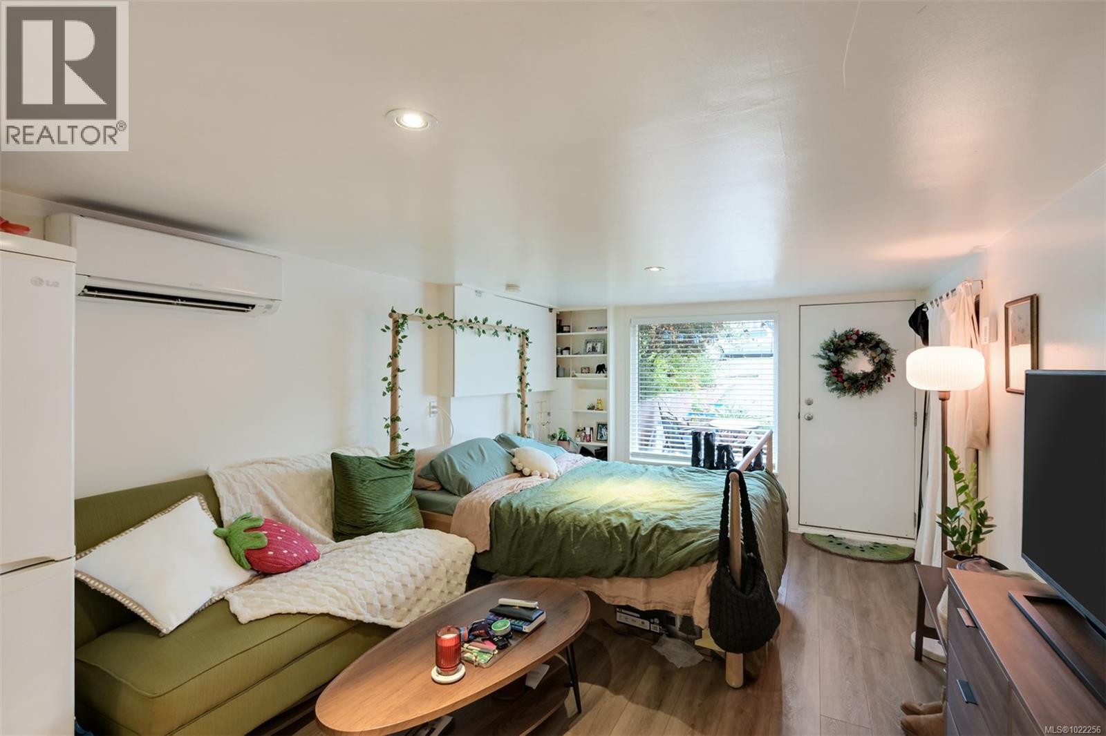 3312 Kingsley St, Saanich