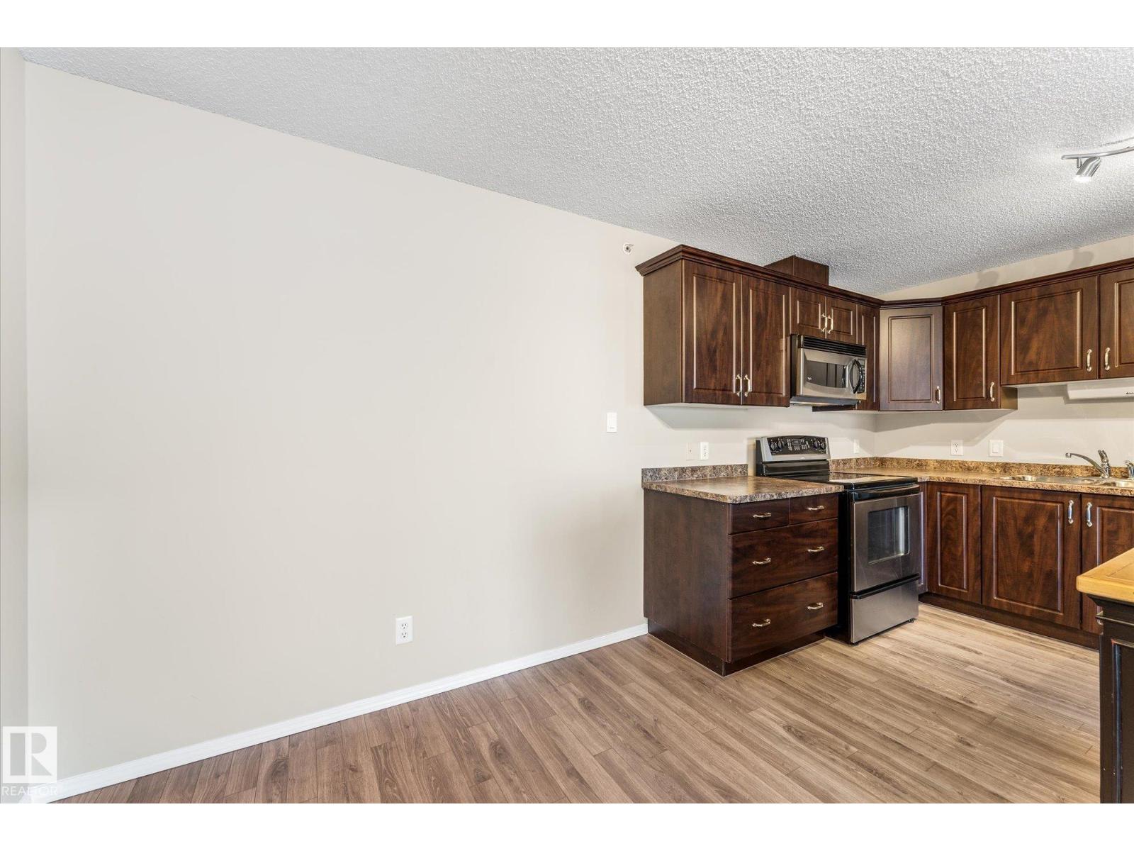 #409 16035 132 ST NW, Edmonton