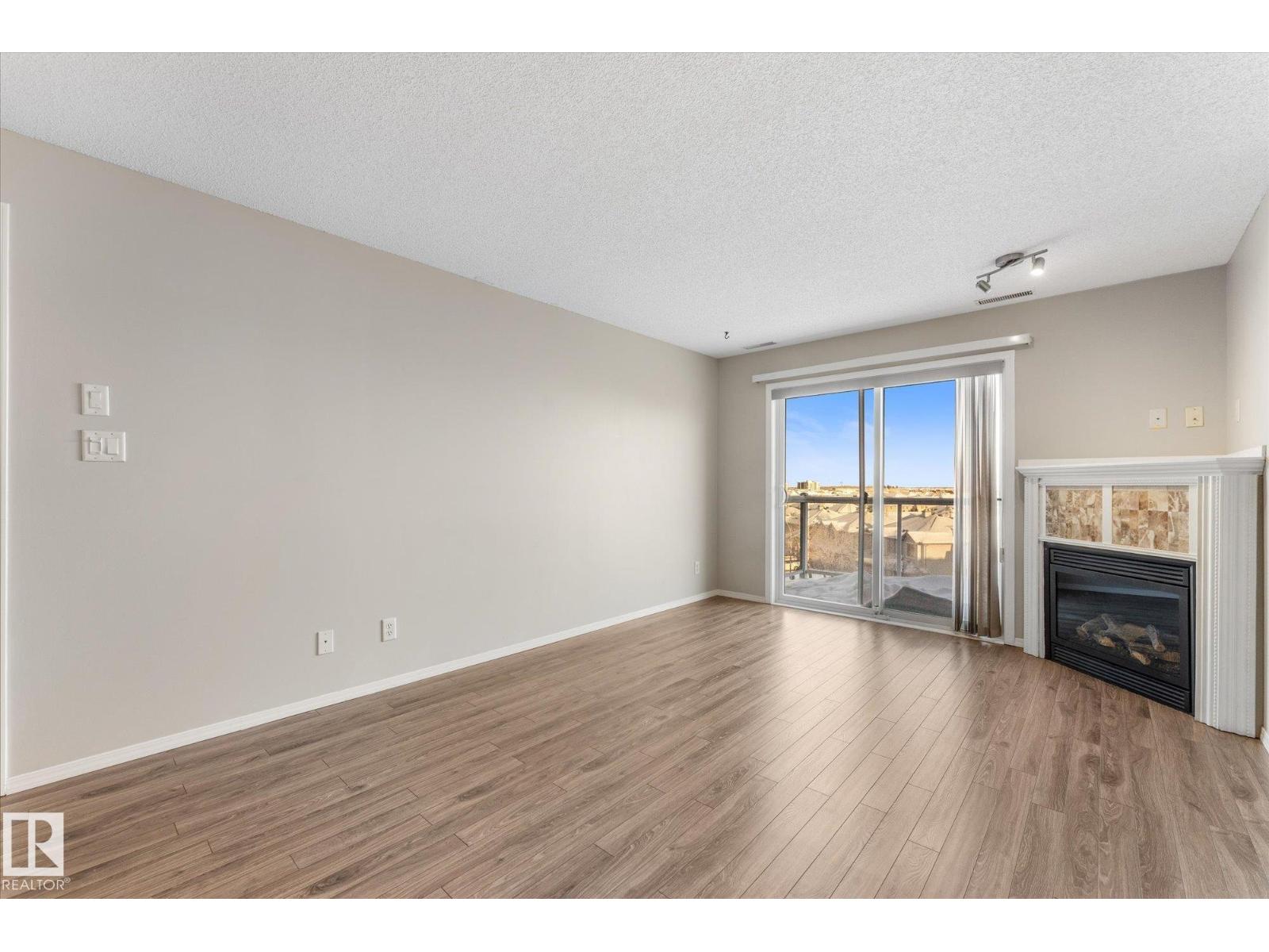 #409 16035 132 ST NW, Edmonton