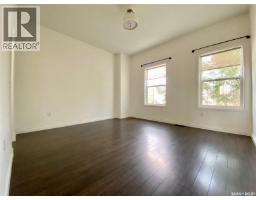 Kitchen - A & B 422 St Mary Street, Esterhazy, SK S0A0X0 Photo 12