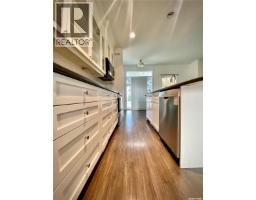 Dining room - A & B 422 St Mary Street, Esterhazy, SK S0A0X0 Photo 15
