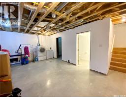 Bedroom - A & B 422 St Mary Street, Esterhazy, SK S0A0X0 Photo 6