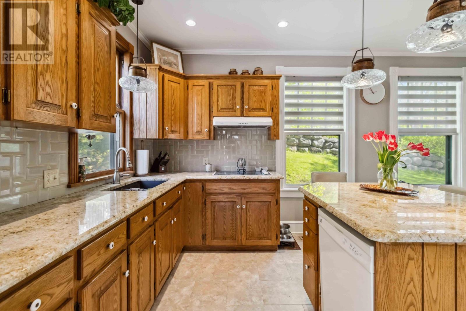 Property 20 of 43 of 811 Lahave Street