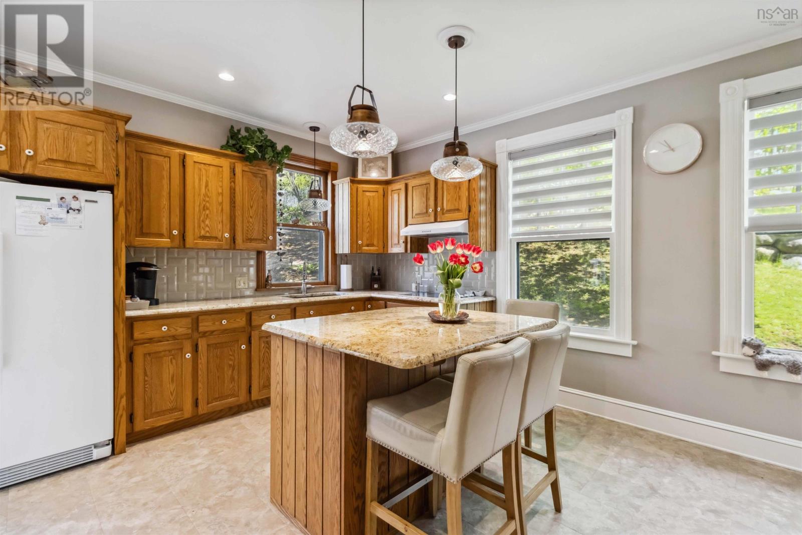 Property 21 of 43 of 811 Lahave Street