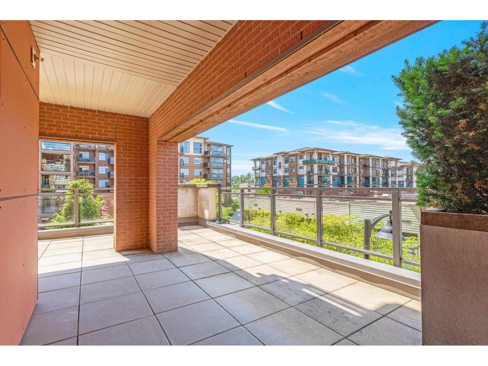 219 20728 WILLOUGHBY TOWN CENTRE DRIVE, Langley