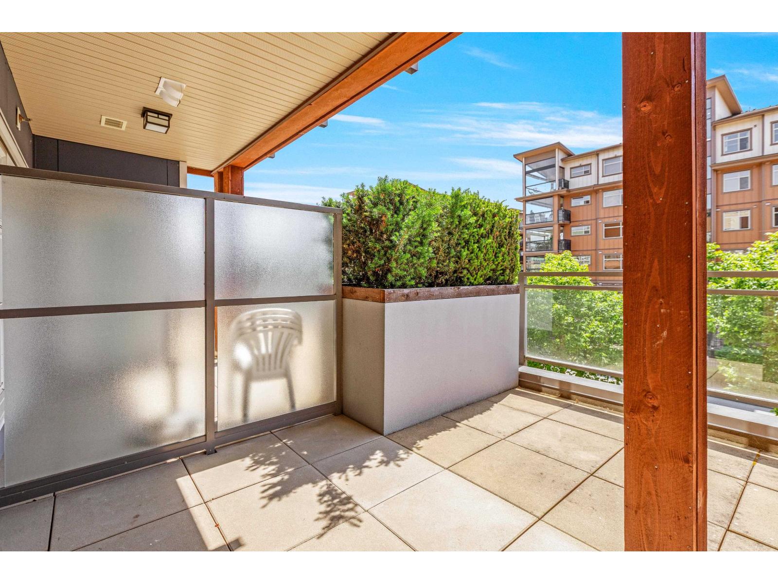 219 20728 WILLOUGHBY TOWN CENTRE DRIVE, Langley