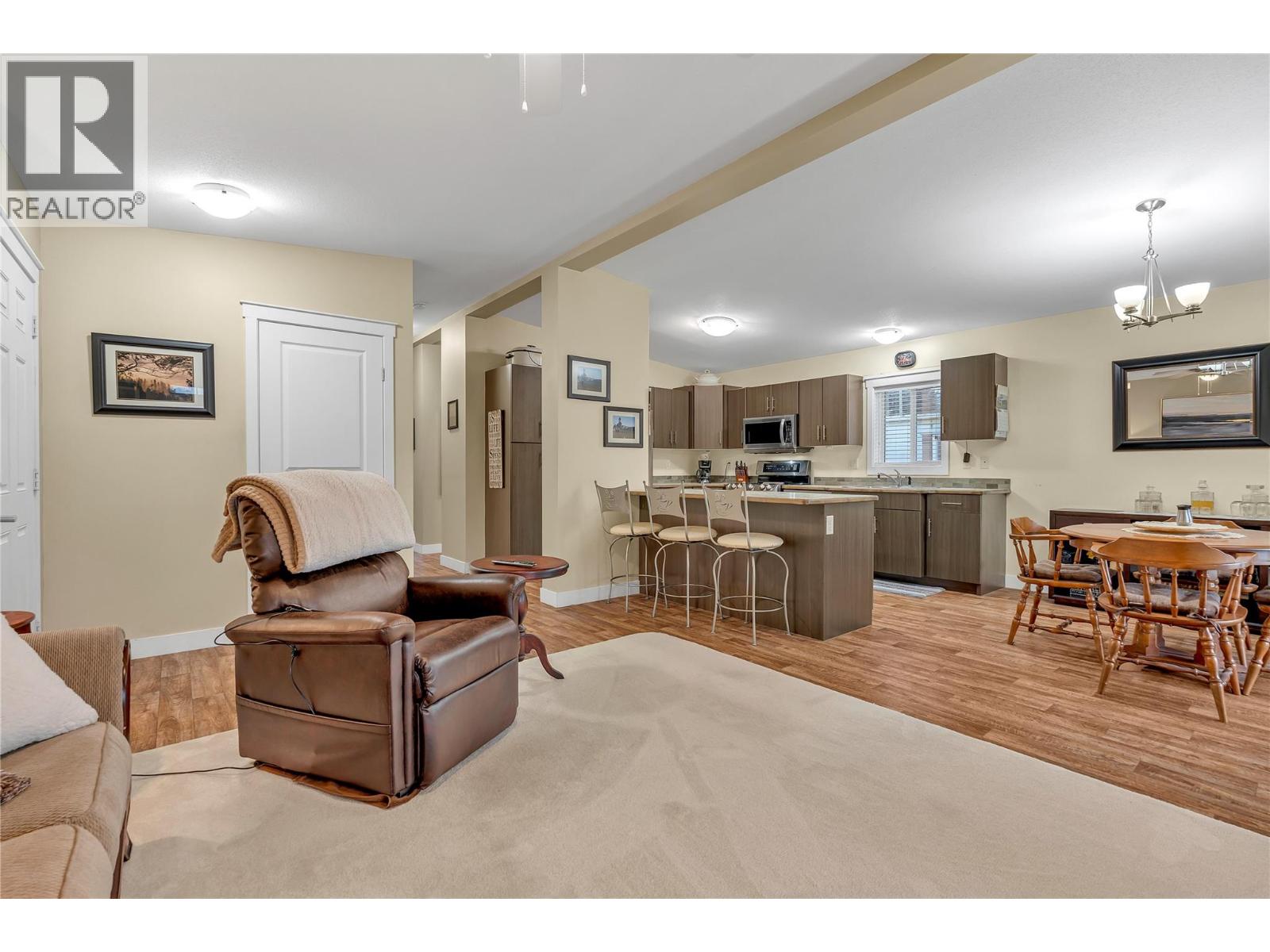 197 DAUPHIN Avenue Unit# 8, Penticton