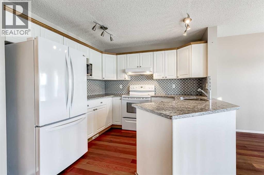 Single Family House for Sale in  Covington Close NE Coventry Hills Calgary 