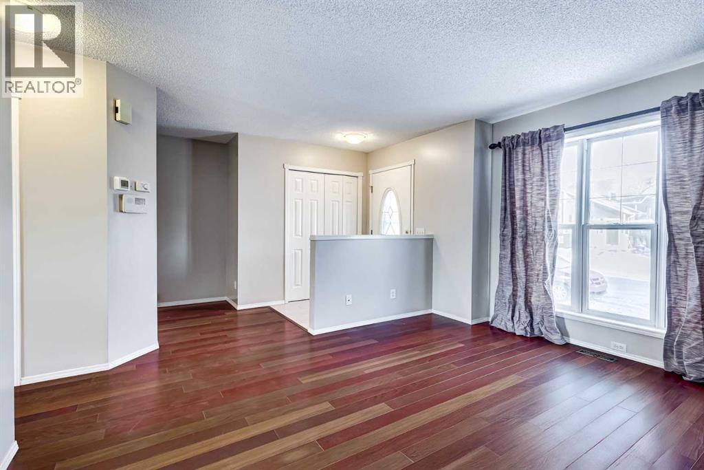 Single Family House for Sale in  Covington Close NE Coventry Hills Calgary 