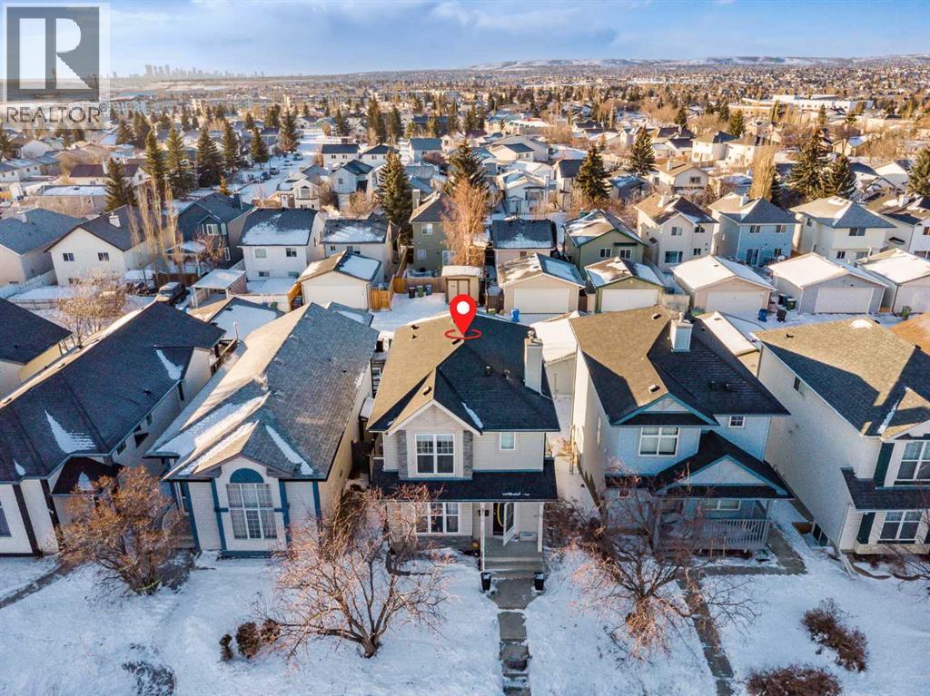 Single Family House for Sale in  Covington Close NE Coventry Hills Calgary 