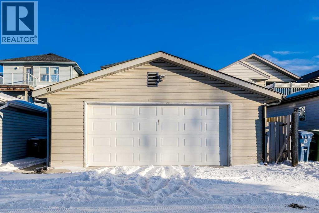 Single Family House for Sale in  Covington Close NE Coventry Hills Calgary 