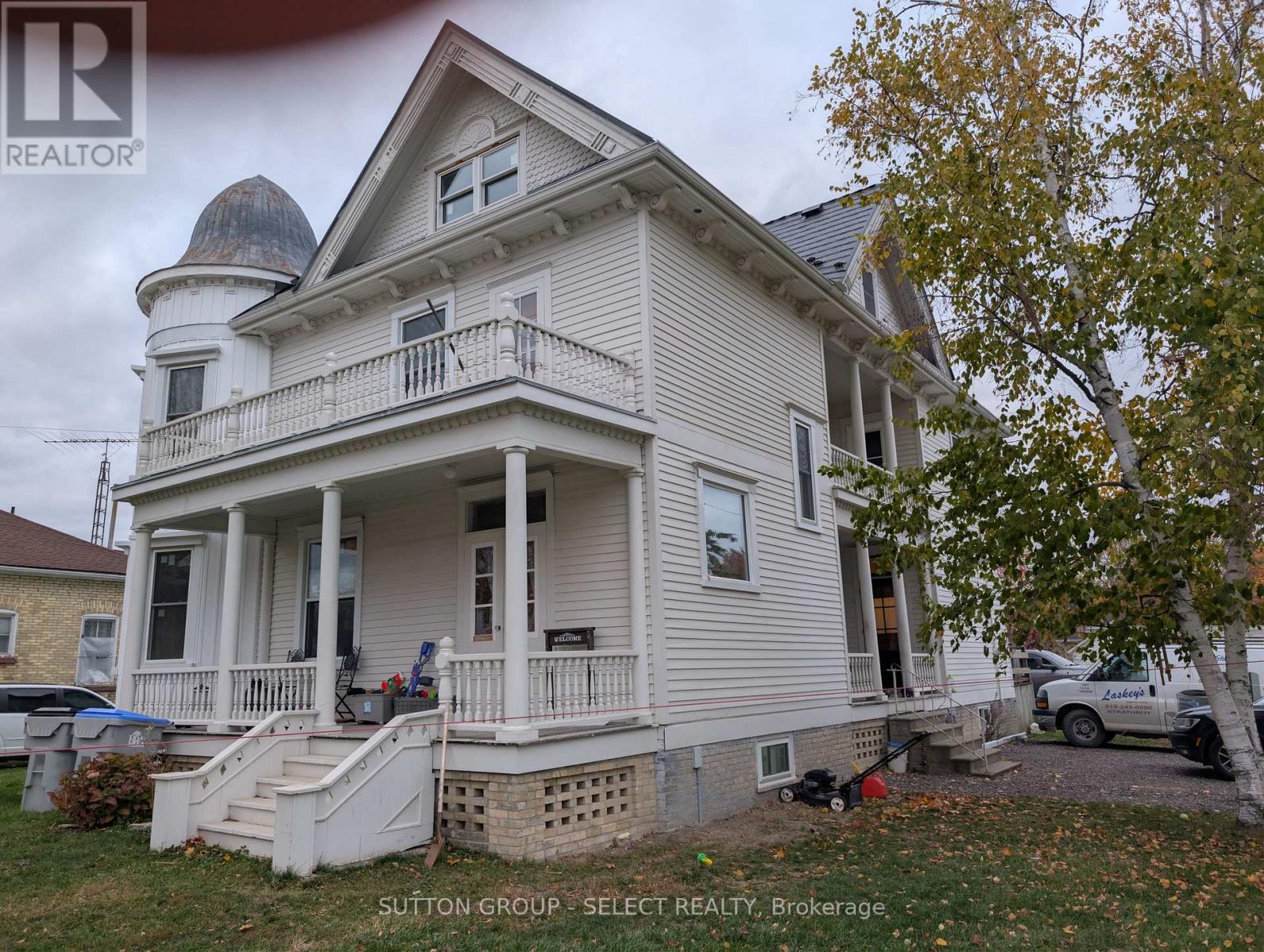 555 ERIE STREET - 2