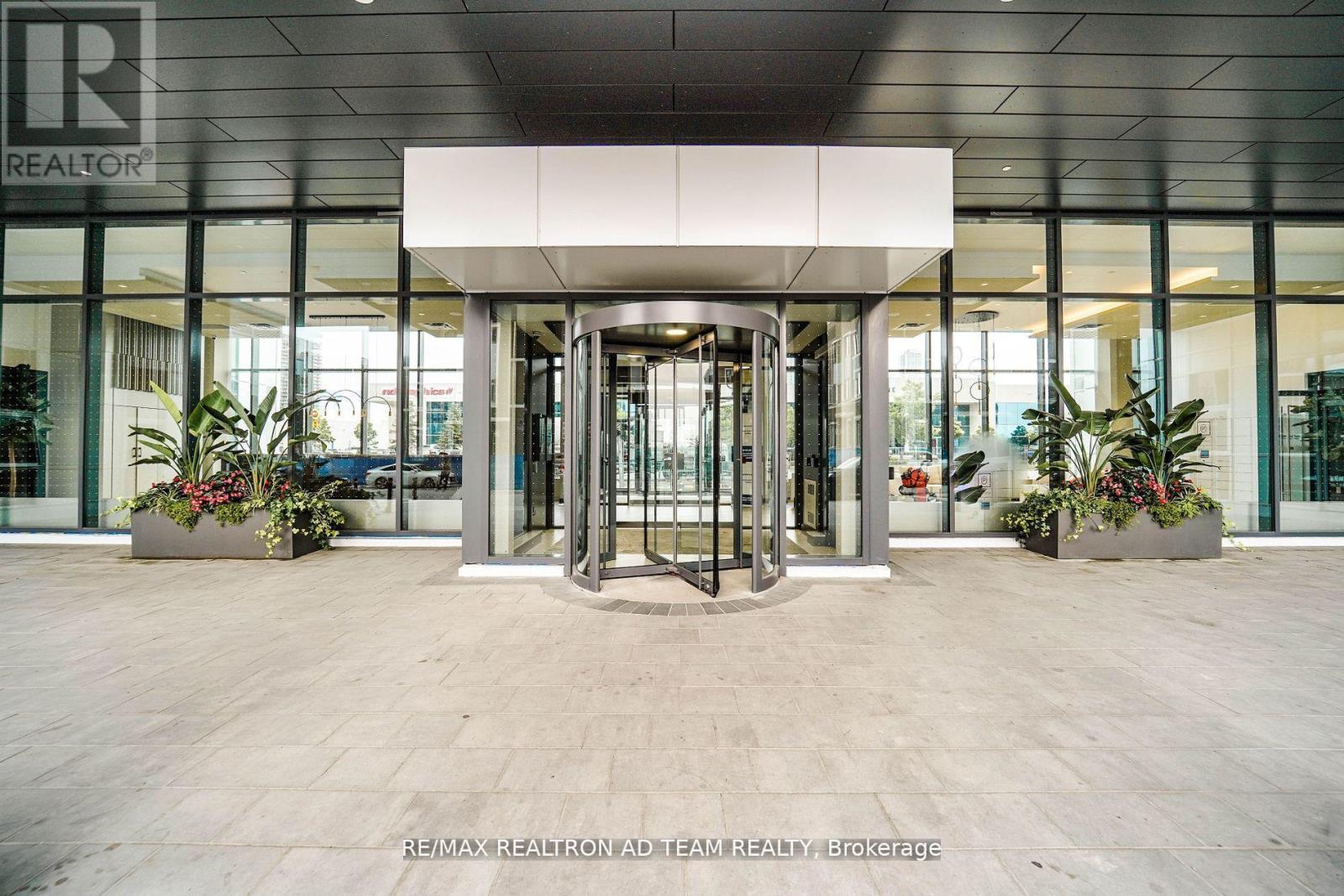 2003 - 38 HONEYCRISP CRESCENT - Photo 4 of 28, Vaughan (Vaughan Corporate Centre), Ontario