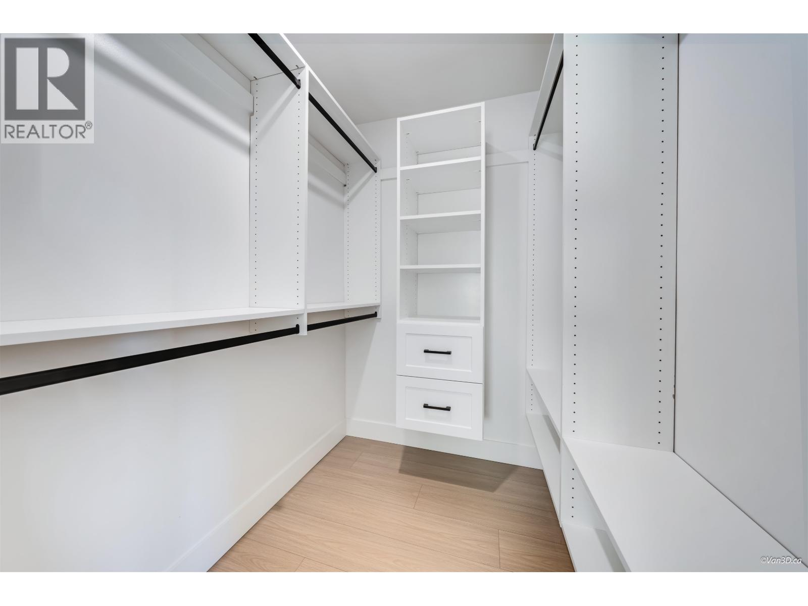 4 4211 GRAVELEY STREET, Burnaby