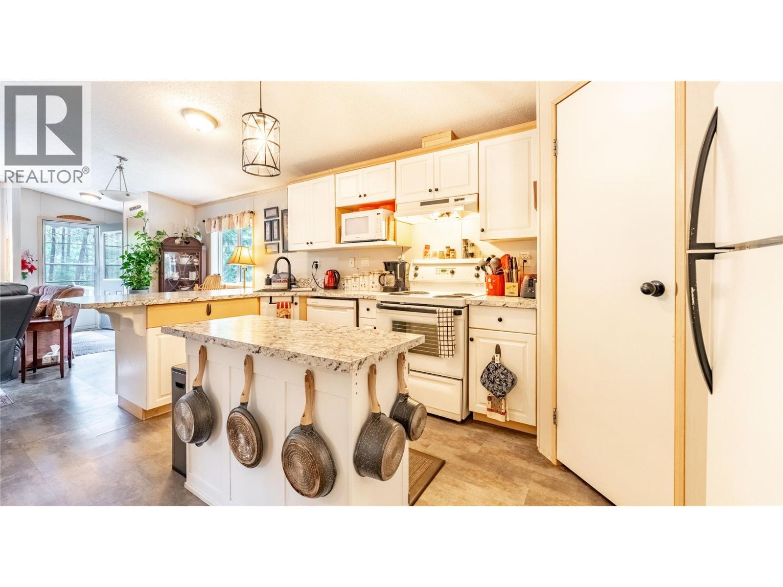 6996 95 HIGHWAY - 36