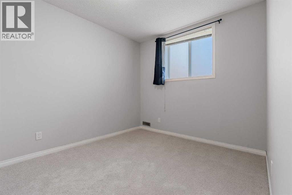 Single Family House for Sale in  Silverado Plains Circle SW Silverado Calgary 