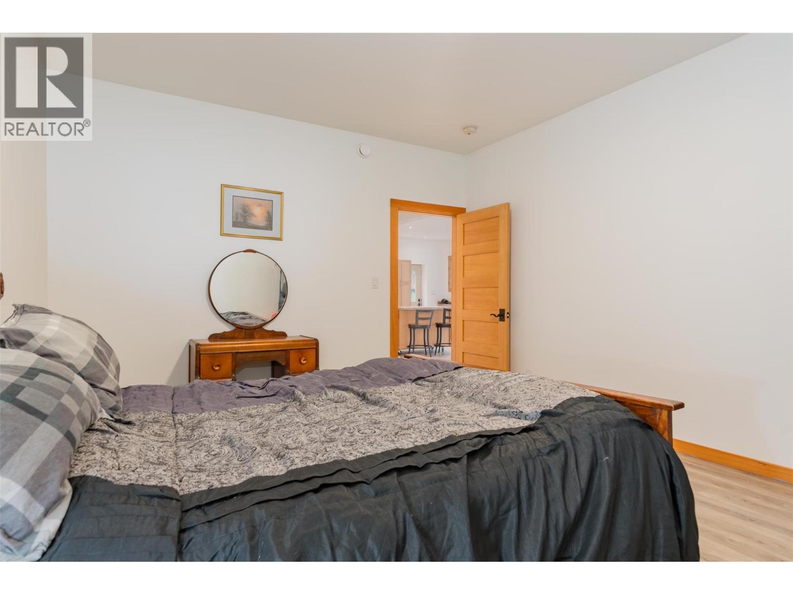 800 Highway 22, Rossland