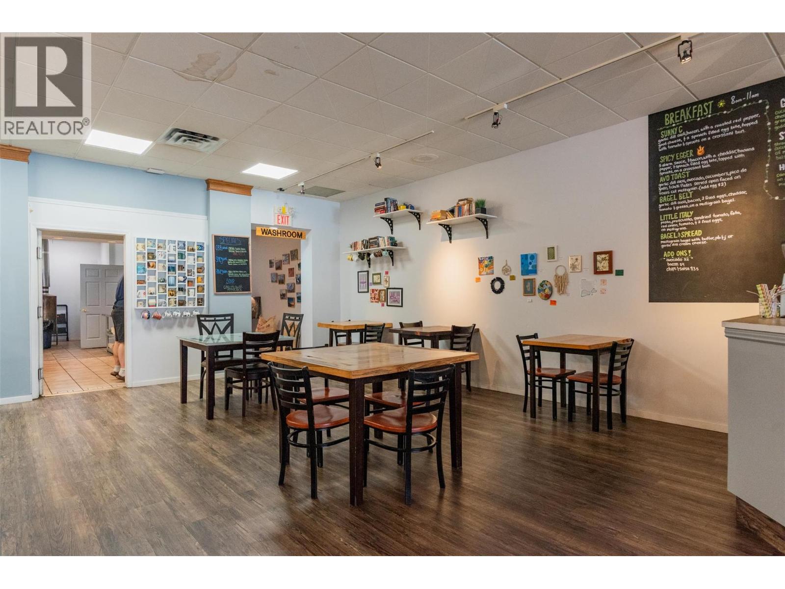 1369 Cedar Avenue, Trail