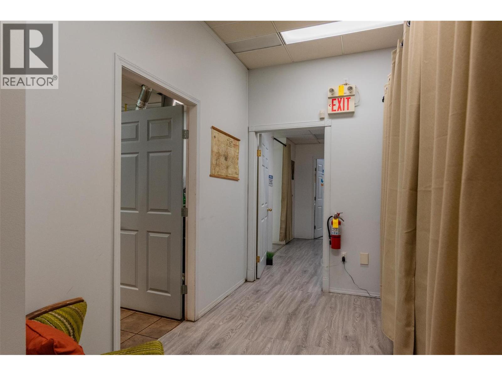 1369 Cedar Avenue, Trail