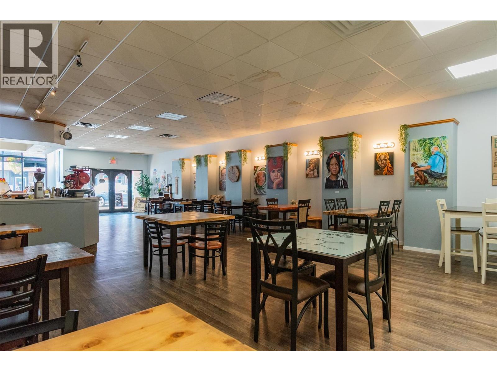 1369 Cedar Avenue, Trail