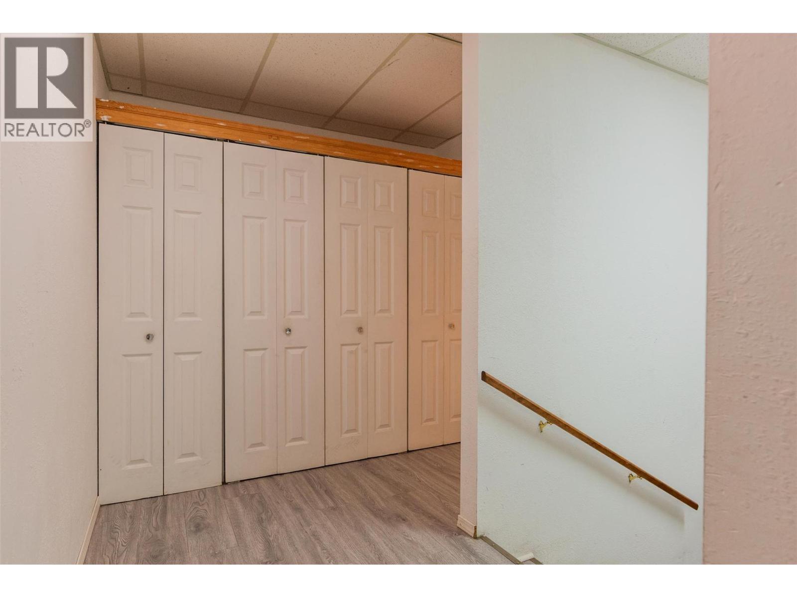 1369 Cedar Avenue, Trail