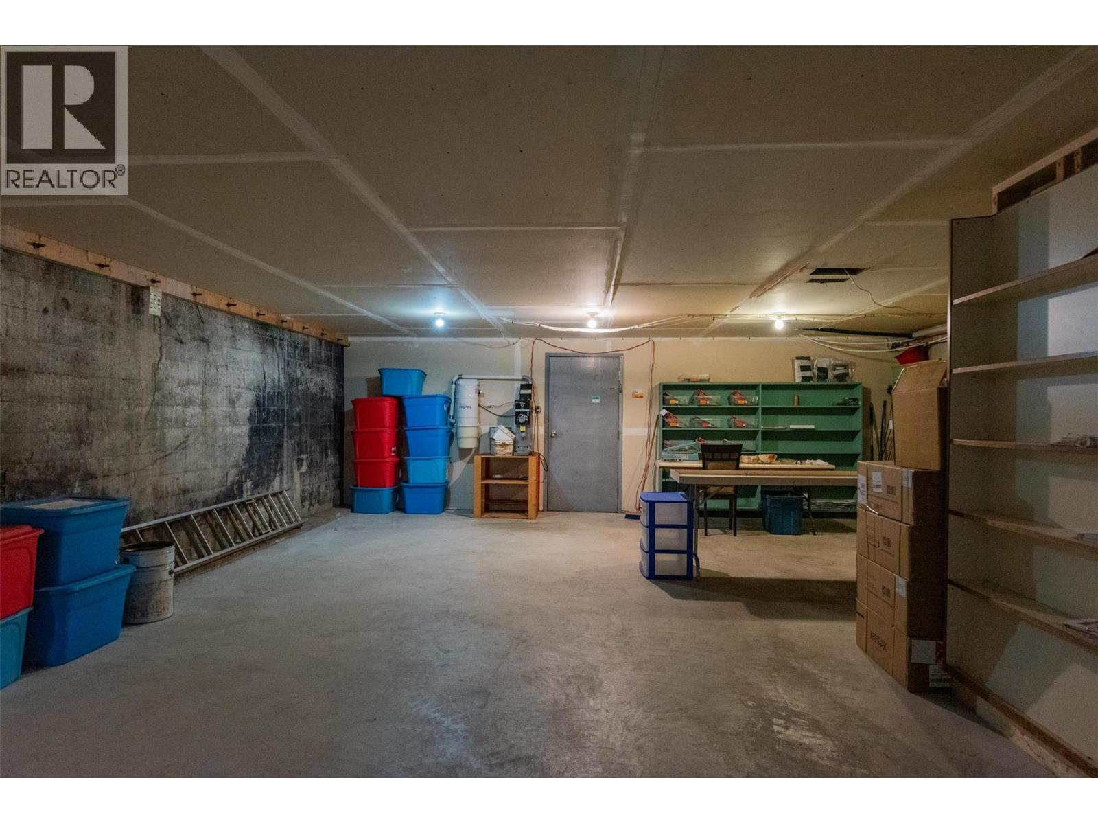 1369 Cedar Avenue, Trail