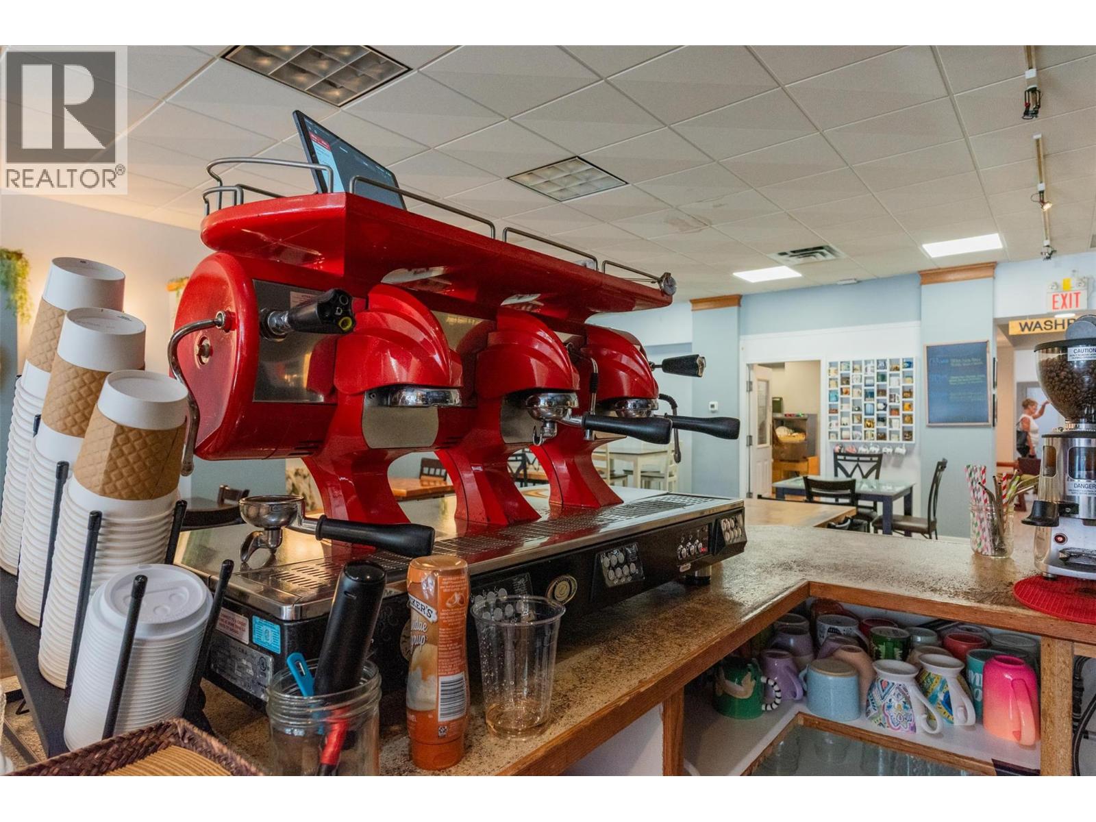 1369 Cedar Avenue, Trail