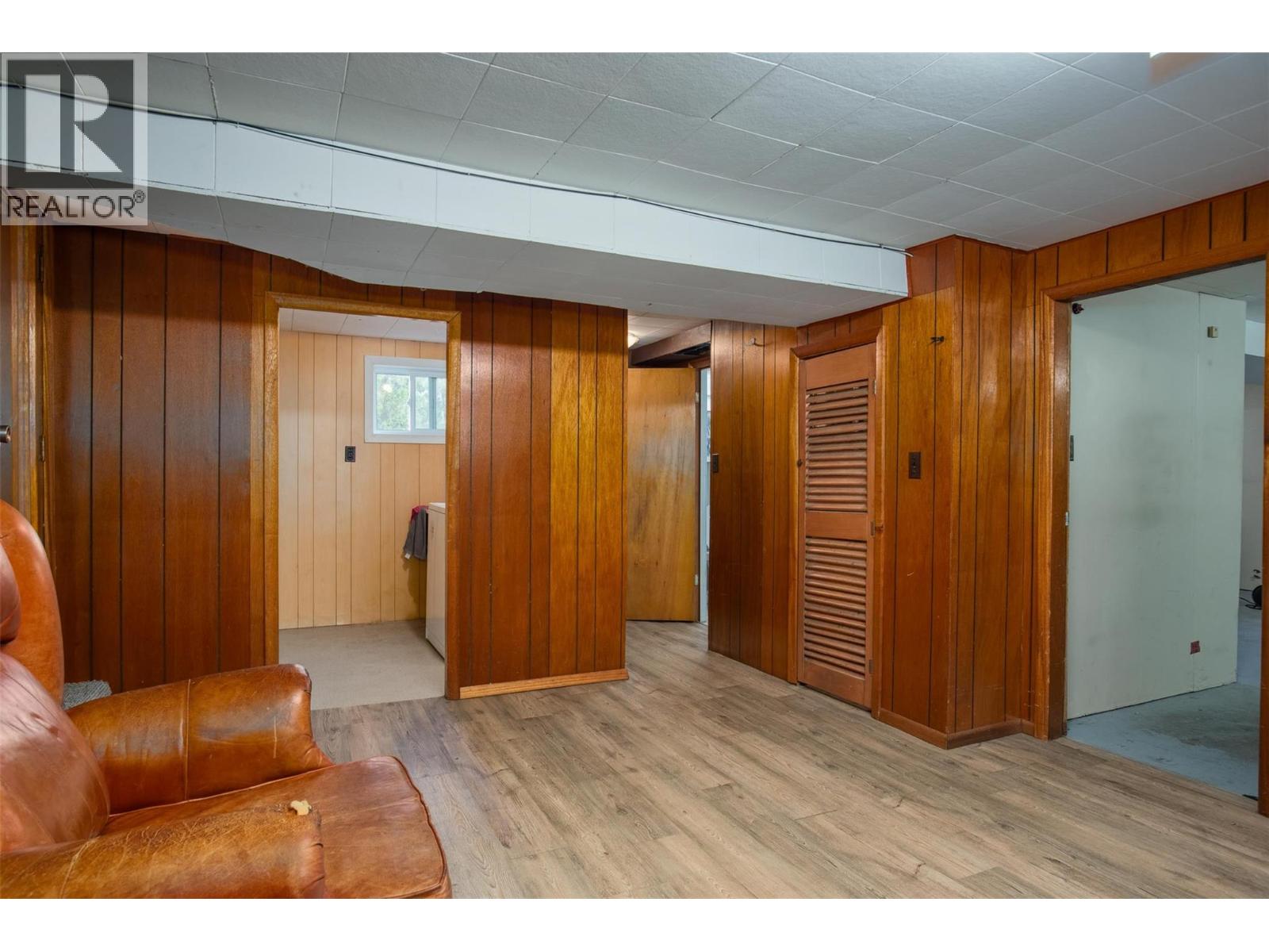 1338 Third Avenue, Trail