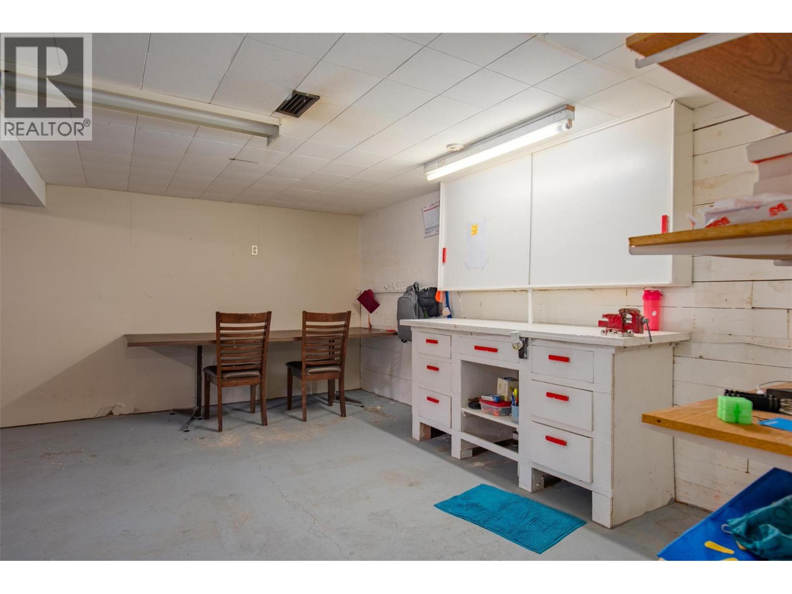 1338 Third Avenue, Trail