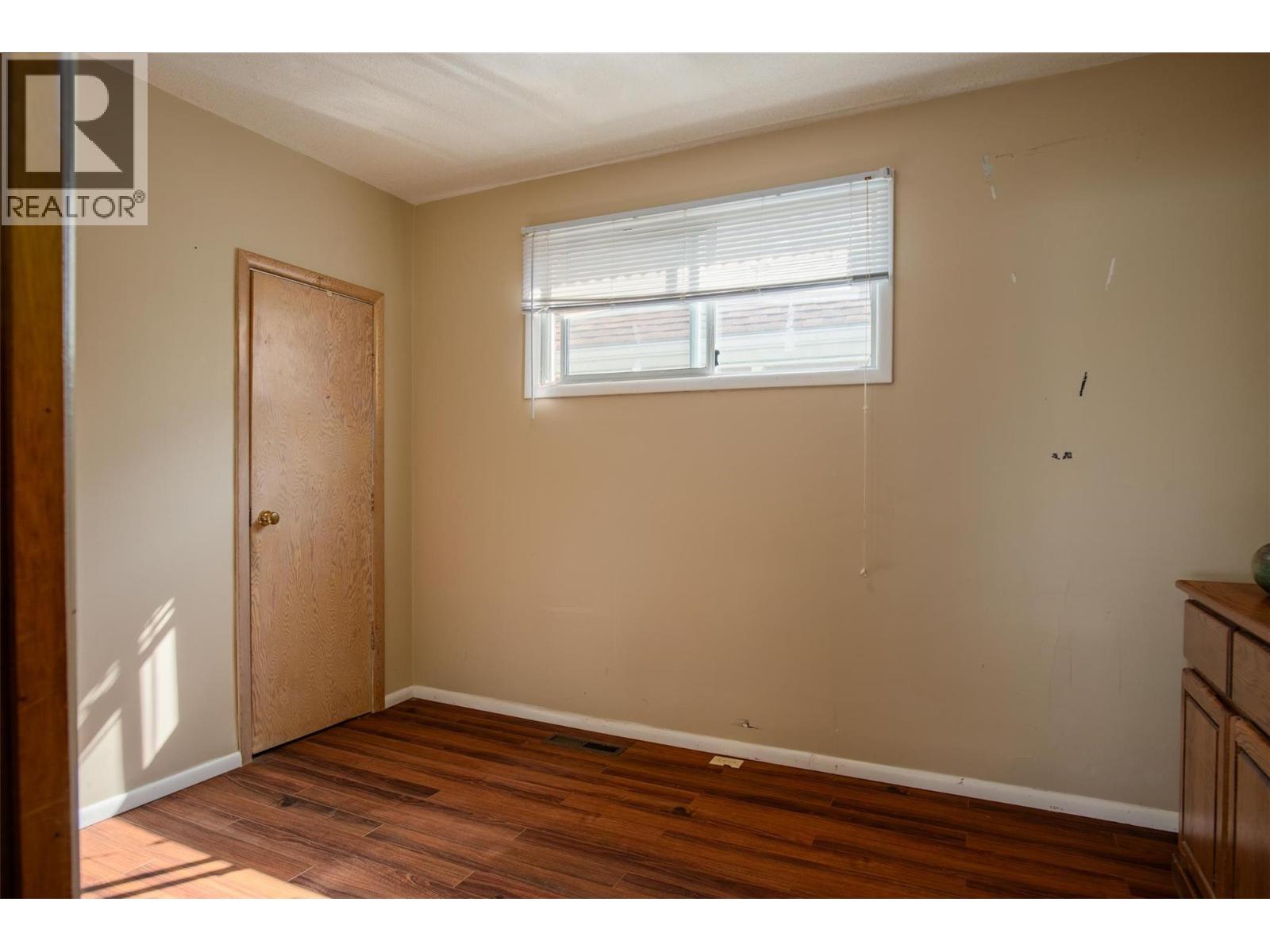 1338 Third Avenue, Trail