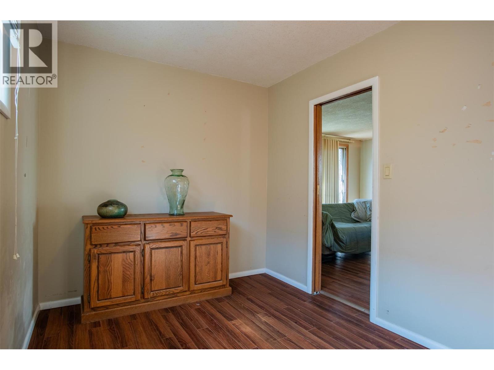 1338 Third Avenue, Trail