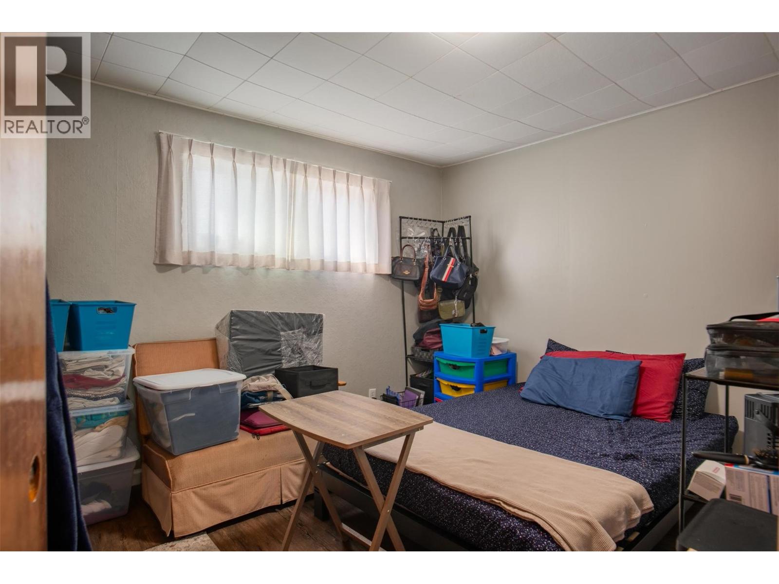 1338 Third Avenue, Trail