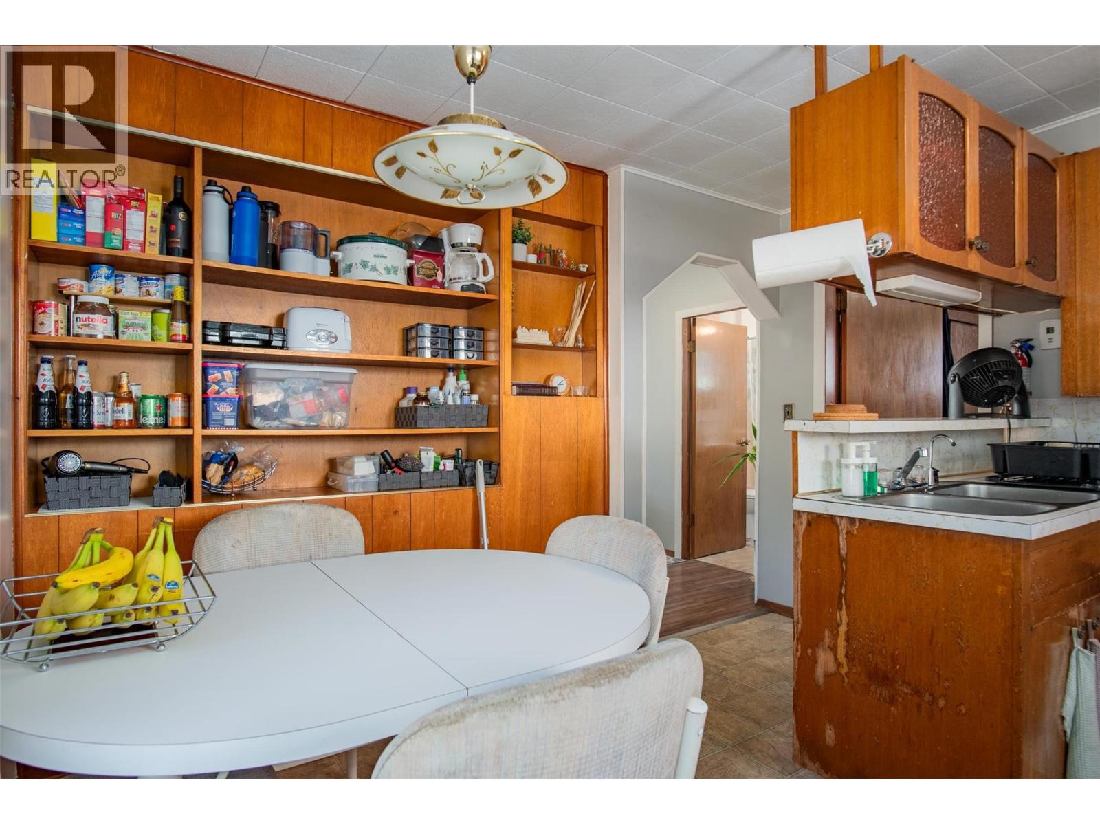 1338 Third Avenue, Trail