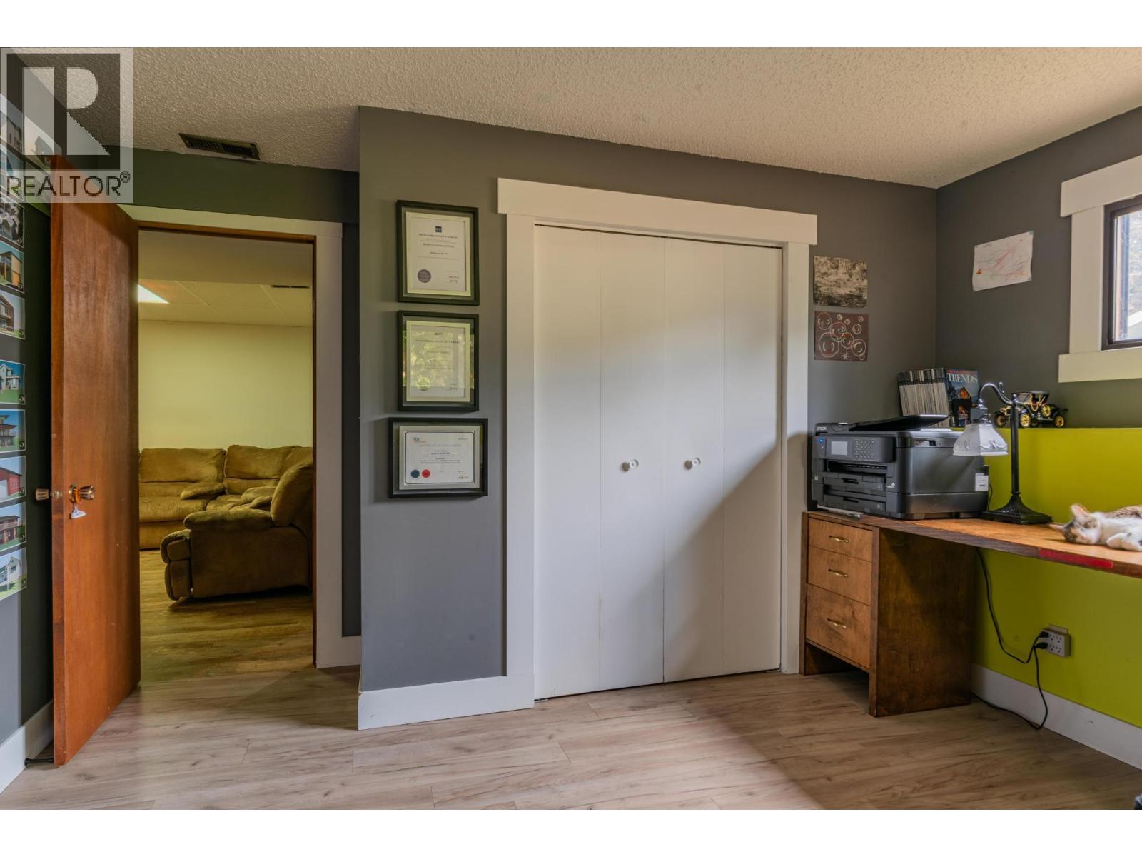 110 CEDAR Avenue, Fruitvale