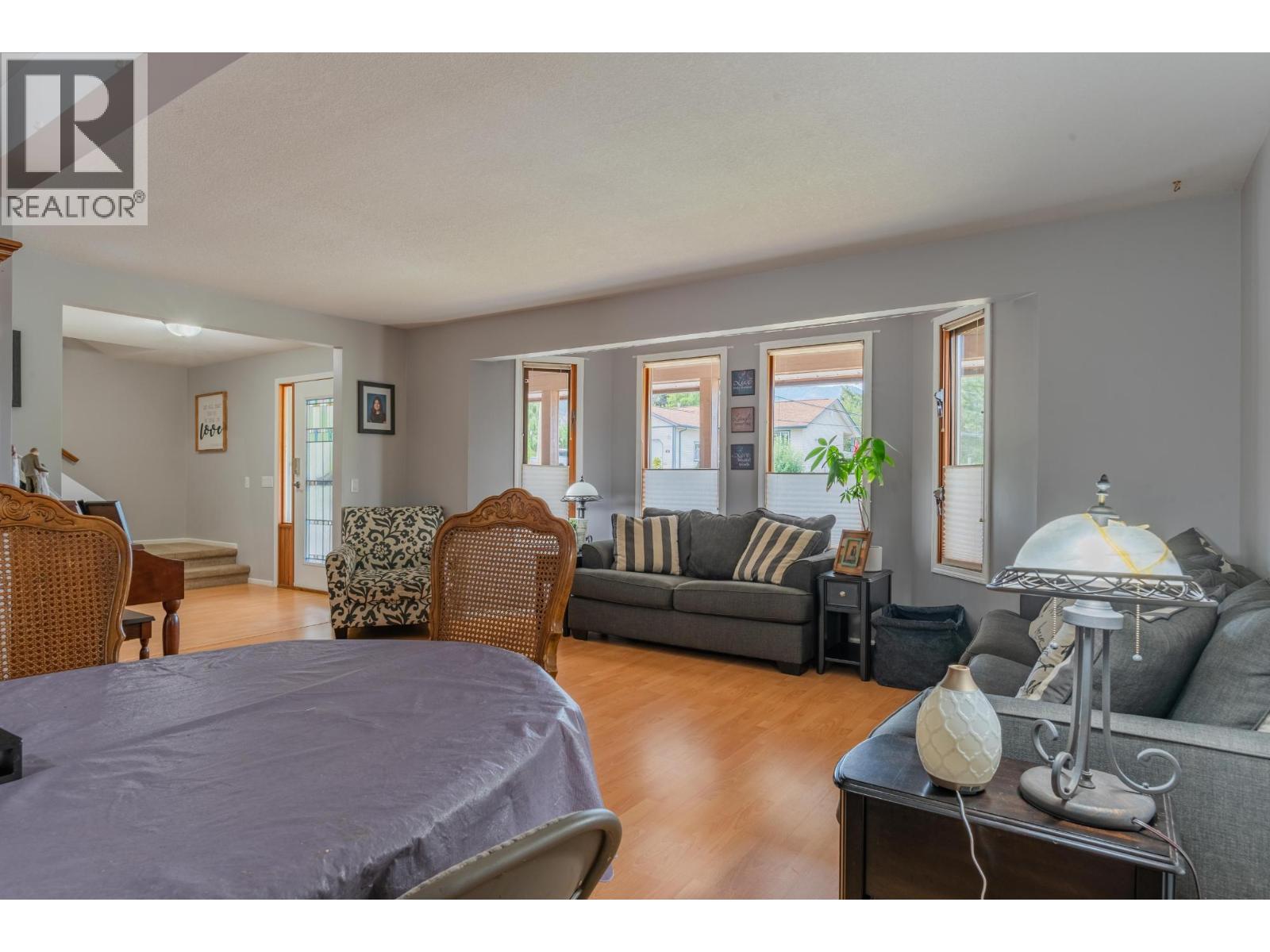 110 CEDAR Avenue, Fruitvale