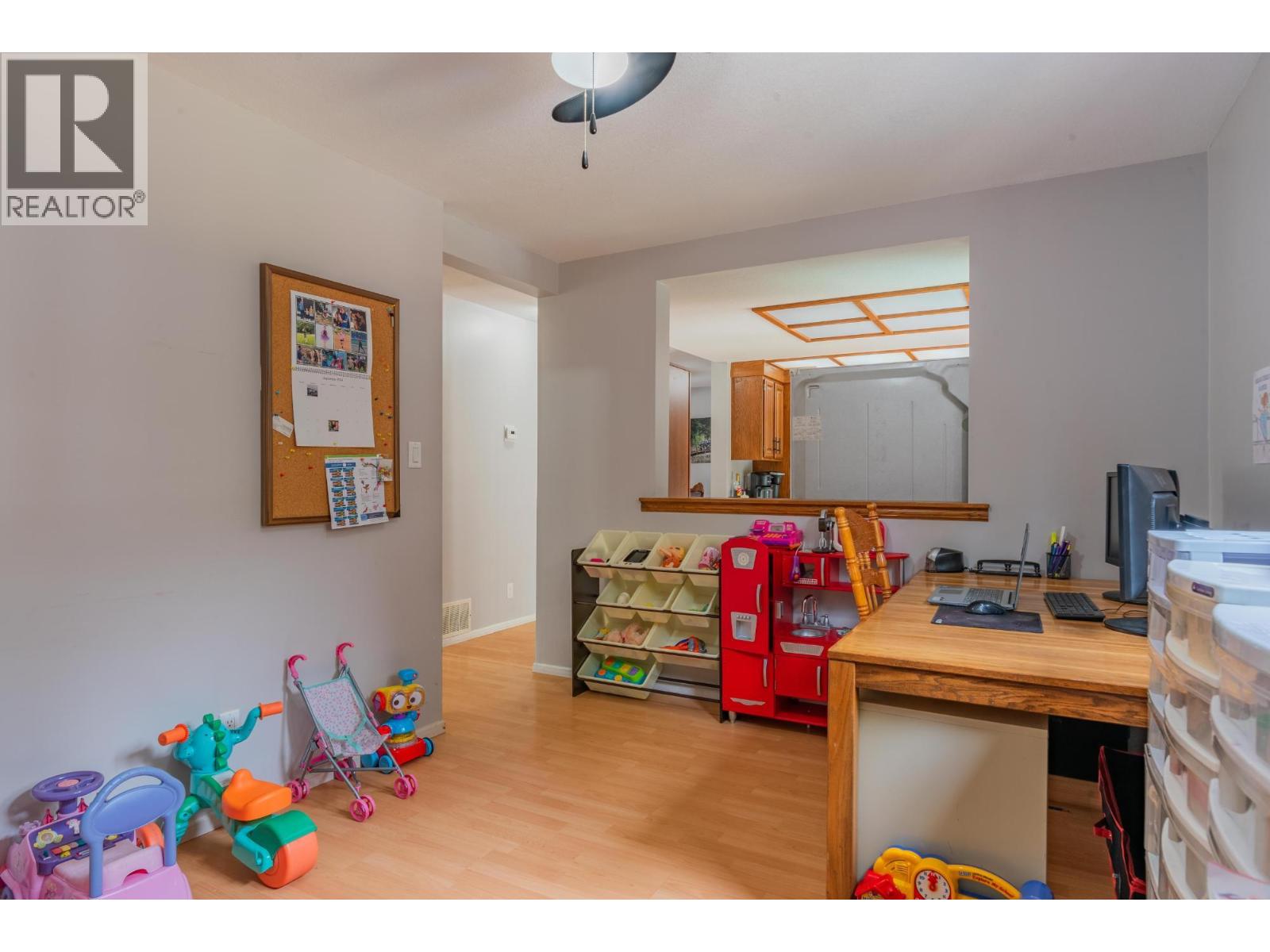 110 CEDAR Avenue, Fruitvale