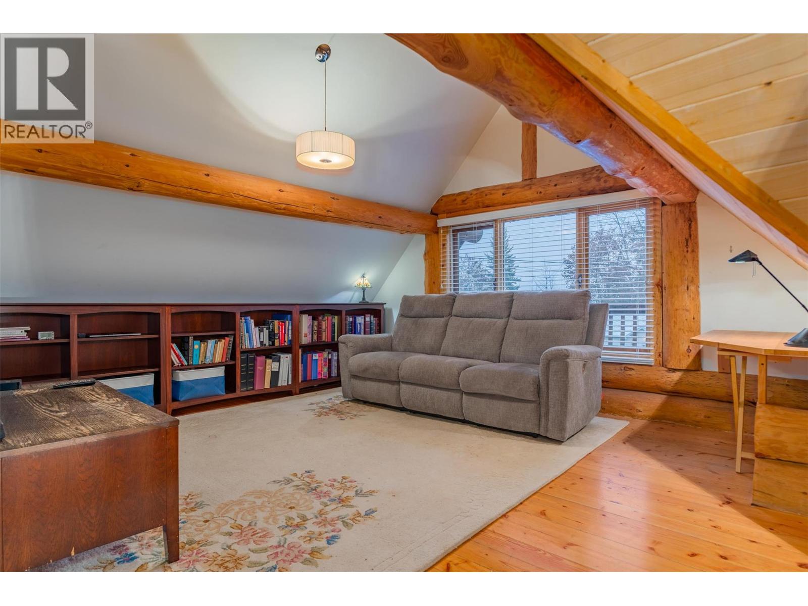 2266 Fifth Avenue, Rossland