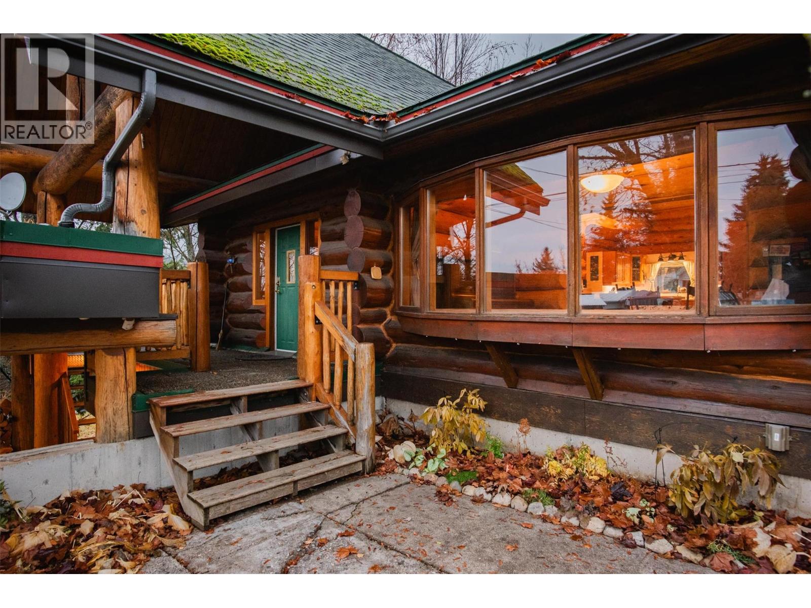 2266 Fifth Avenue, Rossland