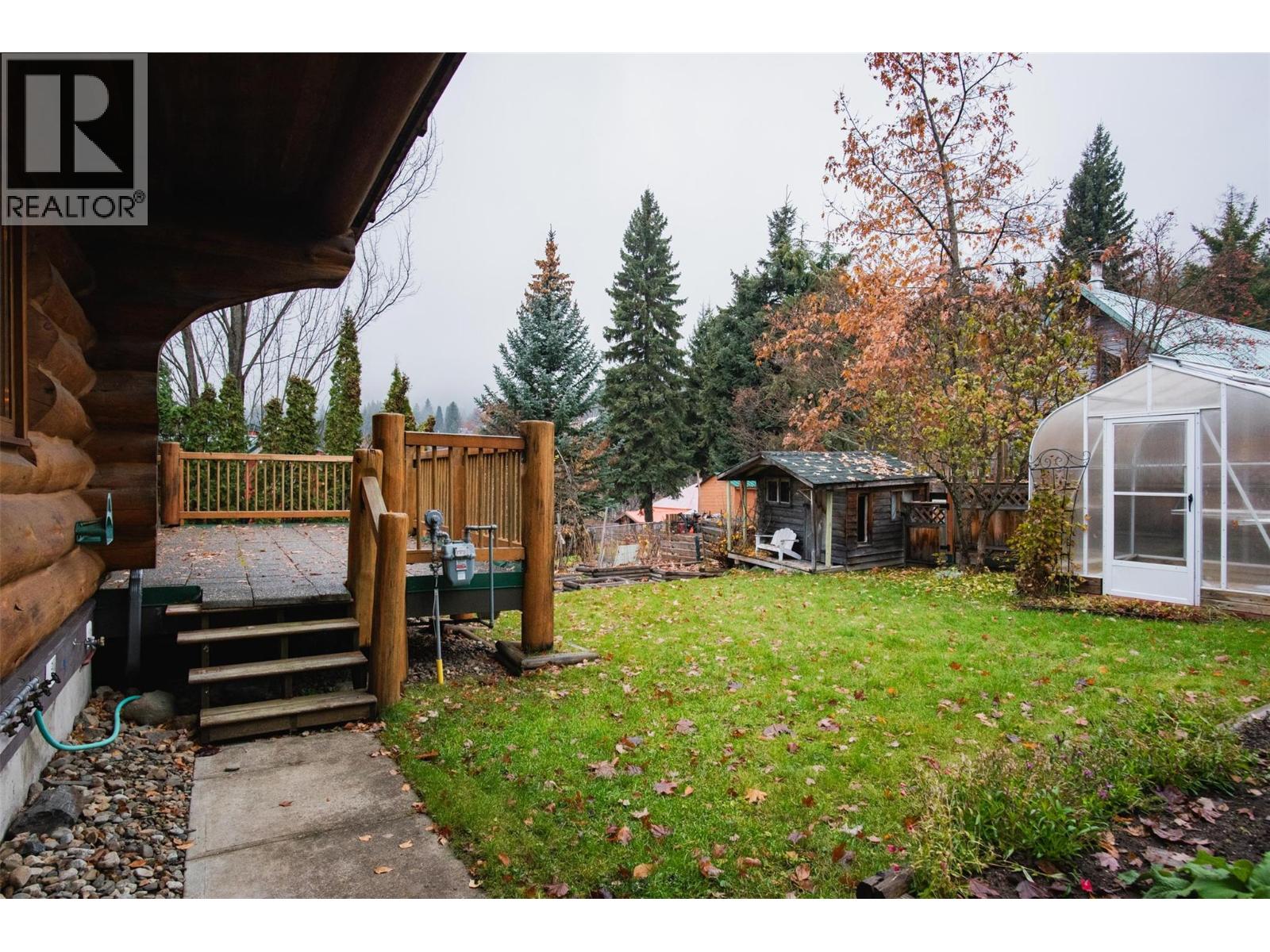 2266 Fifth Avenue, Rossland