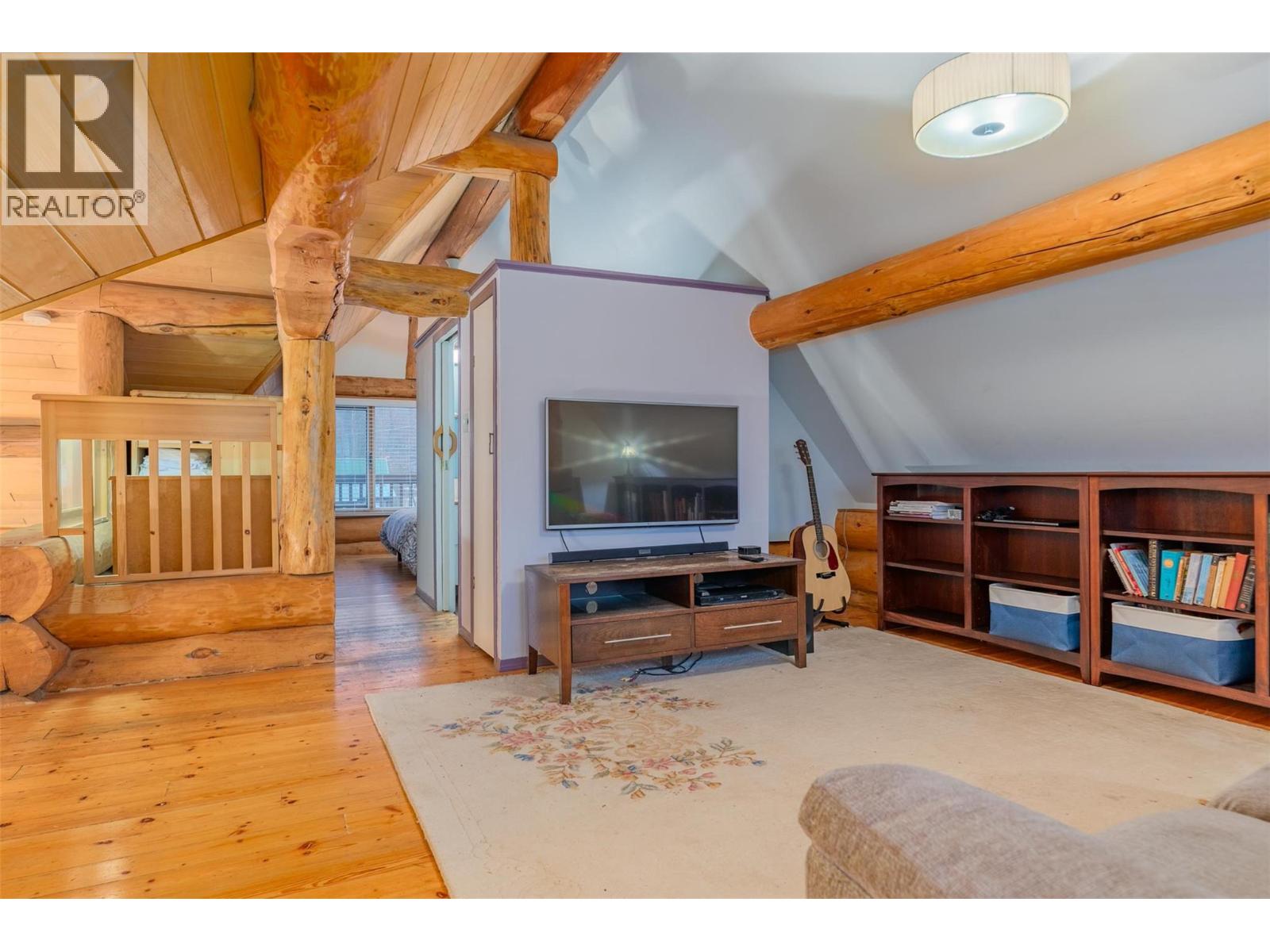 2266 Fifth Avenue, Rossland