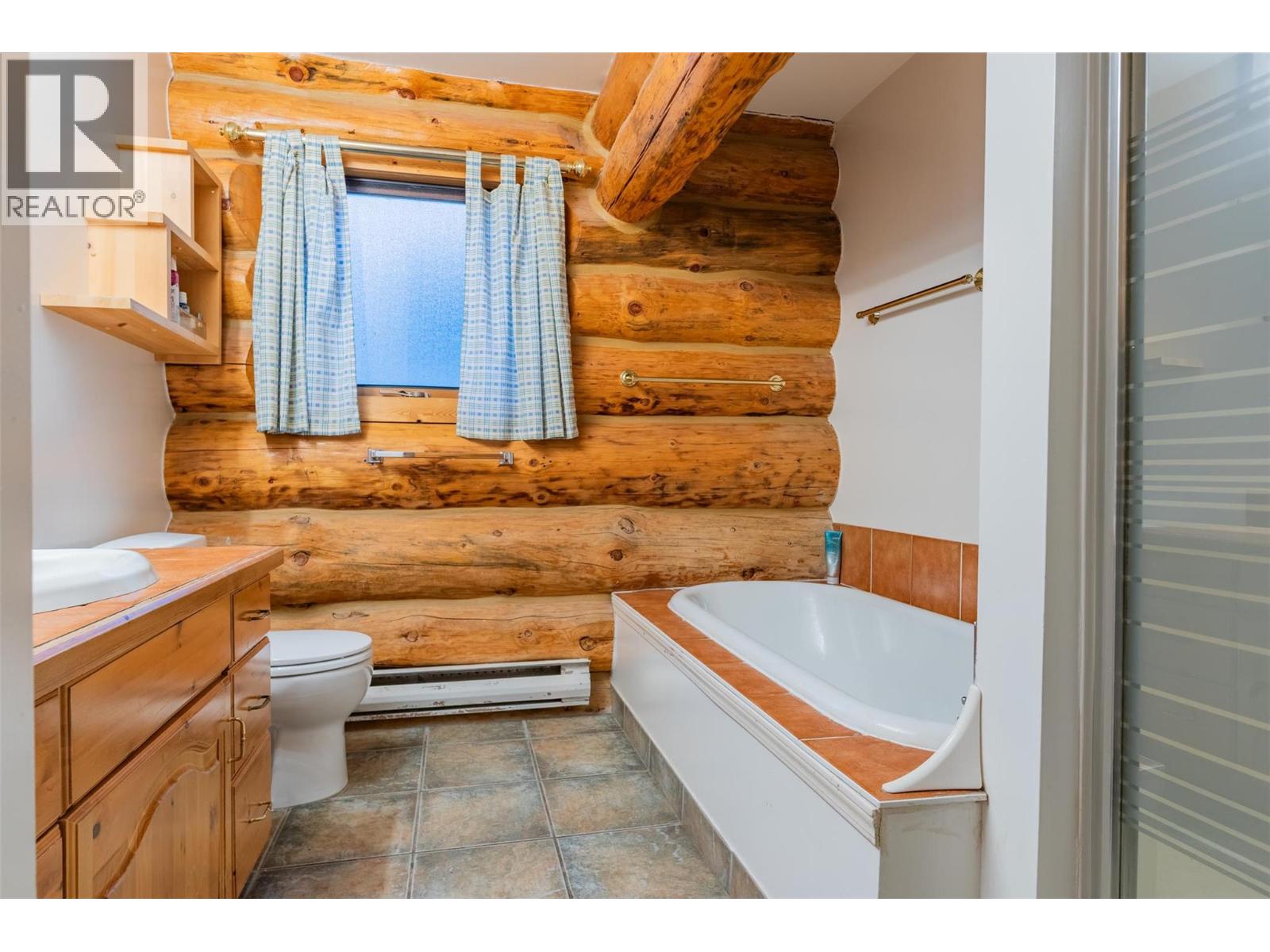 2266 Fifth Avenue, Rossland