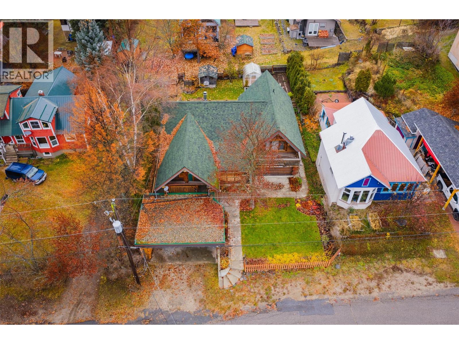 2266 Fifth Avenue, Rossland